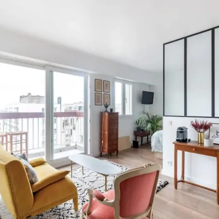 Very Well Equipped Studio Close To Montmartre Appartamento Parigi