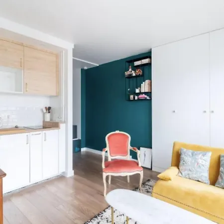 Very Well Equipped Studio Close To Montmartre Appartamento *